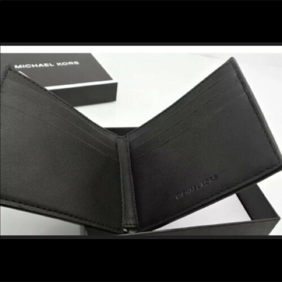 SOLD 🛑 - Picture 5 of 6